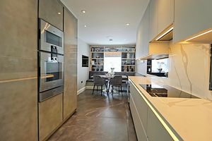 Kitchen- click for photo gallery
